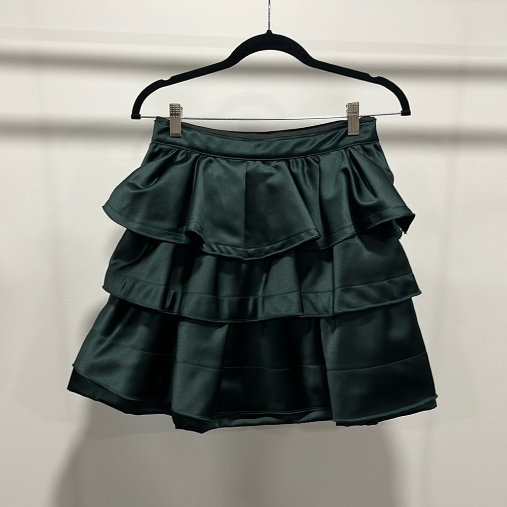 ZARA woman green ruffles mini skirt, size S, new with tag.